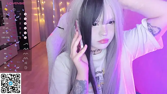 SelenaCute online show from 02-10-26, 05:39