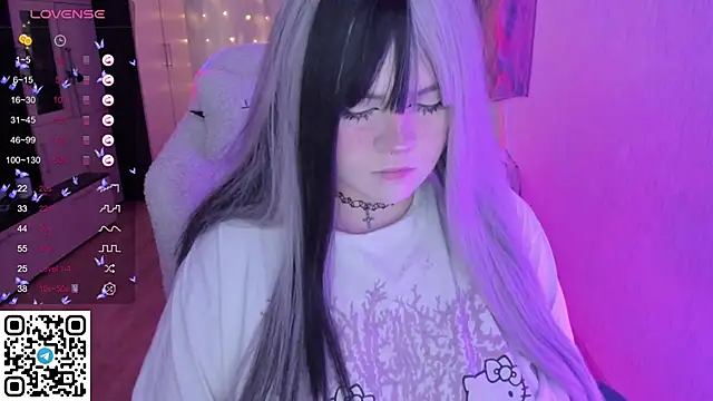 SelenaCute online show from 04-12-26, 04:38