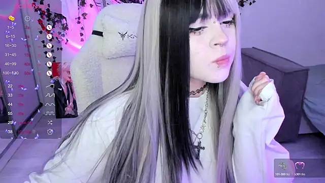 SelenaCute online show from 11-20-25, 04:35