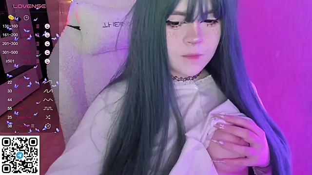 SelenaCute online show from 03-24-26, 05:51