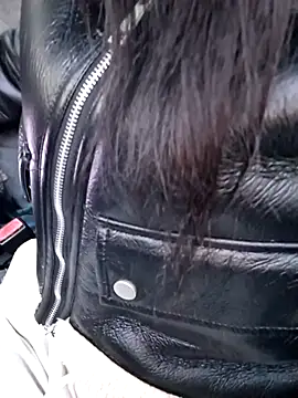 Silvia Zeno online show from 02-10-26, 07:57