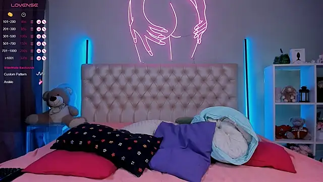 Jess Lui online show from 03-23-25, 04:05