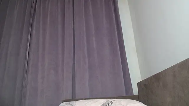 LadyMilfxxx online show from 02-15-26, 04:50