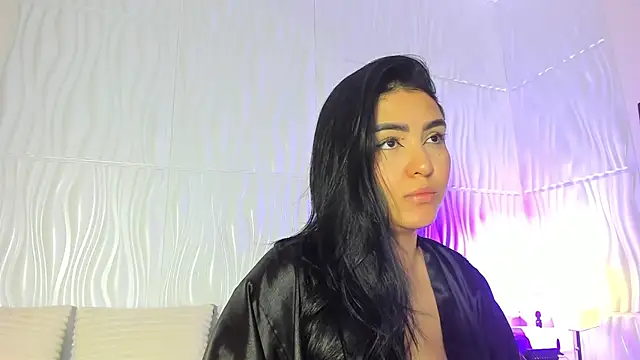 Snapshot of Abby__colins chatting on 05-19-26, 04:03 Abby colins online show from 05-19-26, 04:03