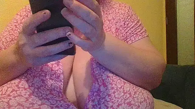 Nataliesbestjuggs online show from 10-29-25, 03:33