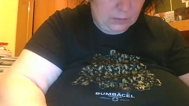 Nataliesbestjuggs online show from 11-14-25, 10:57