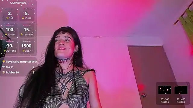 Snapshot of sarah_benjjaminn chatting on 06-18-26, 09:14 sarah benjjaminn online show from 06-18-26, 09:14