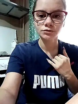 Snapshot of Tasty_Shape chatting on 10-04-25, 06:37 Tasty Shape online show from 10-04-25, 06:37