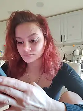 Snapshot of Tasty_Shape chatting on 03-18-25, 06:50 Tasty Shape online show from 03-18-25, 06:50