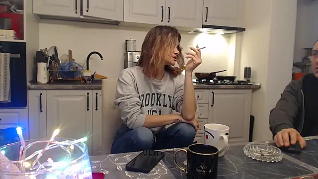 Snapshot of Tasty_Shape chatting on 12-13-24, 07:04 Tasty Shape online show from 12-13-24, 07:04