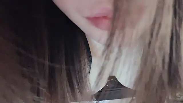 Snapshot of lvy-w chatting on 03-02-25, 02:04 lvy-w online show from 03-02-25, 02:04