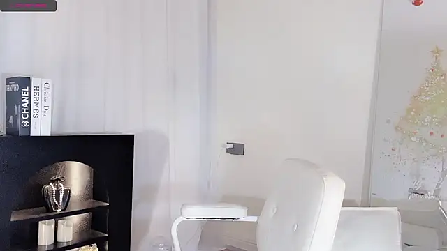 lvy-w online show from 12-18-25, 12:20