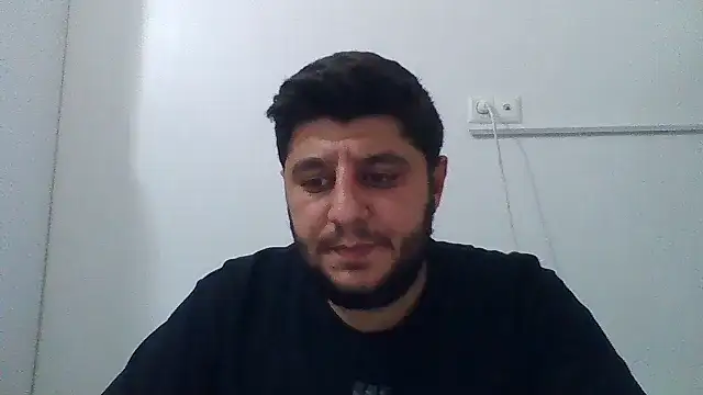 Snapshot of erkekkkadam chatting on 10-29-25, 03:00 erkekkkadam online show from 10-29-25, 03:00