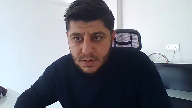 Snapshot of erkekkkadam chatting on 01-15-25, 06:54 erkekkkadam online show from 01-15-25, 06:54