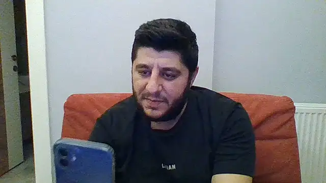Snapshot of erkekkkadam chatting on 06-18-26, 08:14 erkekkkadam online show from 06-18-26, 08:14