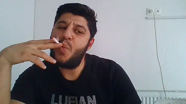 Snapshot of erkekkkadam chatting on 12-23-24, 01:13 erkekkkadam online show from 12-23-24, 01:13