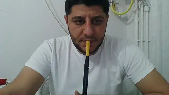 Snapshot of erkekkkadam chatting on 03-22-25, 04:58 erkekkkadam online show from 03-22-25, 04:58