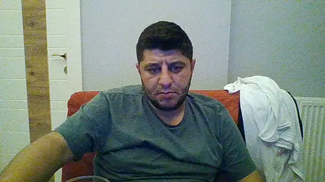 erkekkkadam online show from 07-09-26, 09:14