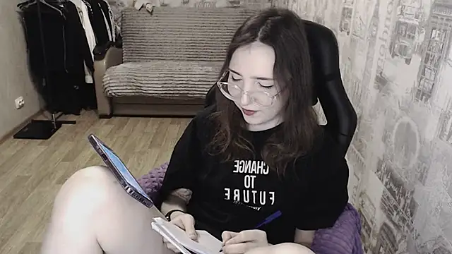 AmeliaKamishiro online show from 02-11-25, 11:01