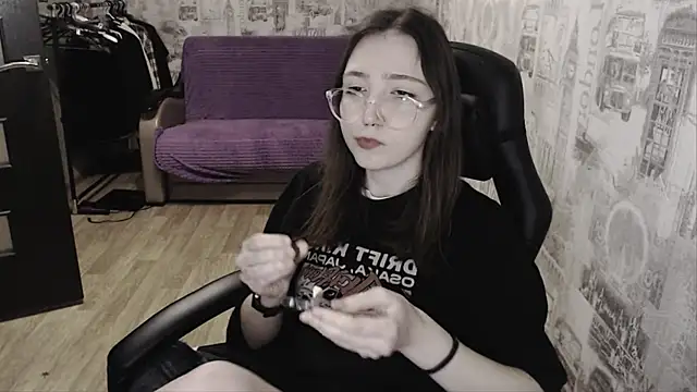 AmeliaKamishiro online show from 01-18-25, 01:18