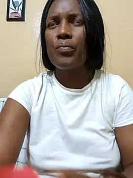Snapshot of Malaika_Nkosi chatting on 09-29-25, 02:01 Malaika Nkosi online show from 09-29-25, 02:01