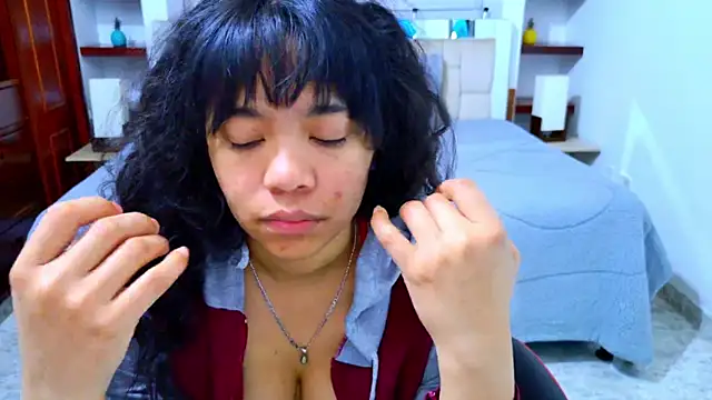 laureentt  online show from 11-14-25, 03:10