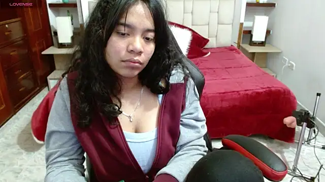 laureentt  online show from 03-01-25, 09:18