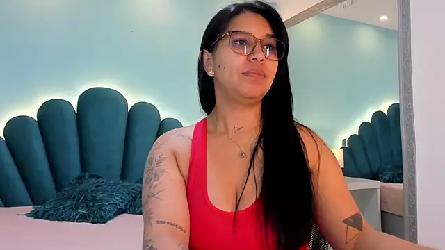 sharlott18 online show from 12-02-25, 11:23