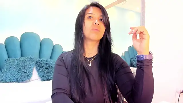 sharlott18 online show from 02-20-26, 12:18