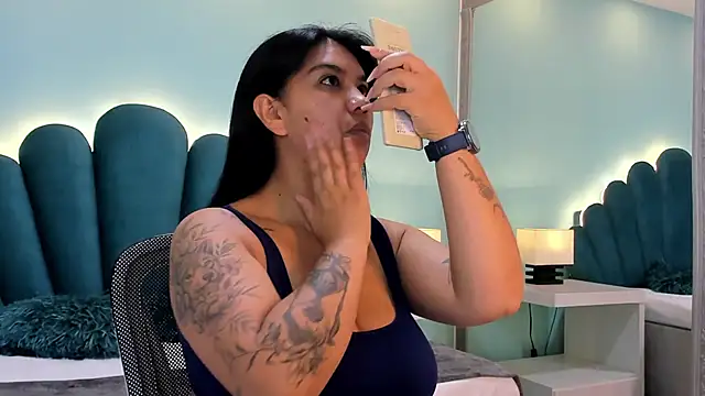 sharlott18 online show from 11-02-25, 12:10