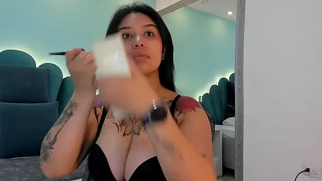 sharlott18 online show from 03-10-26, 03:16