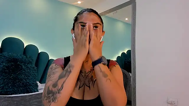 sharlott18 online show from 02-26-26, 02:50