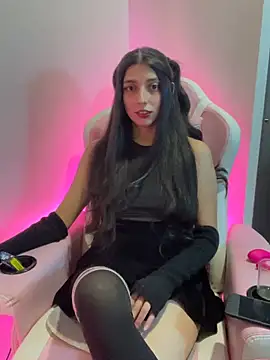 Snapshot of Felicia_smok3 chatting on 05-03-26, 03:44 Felicia smok3 online show from 05-03-26, 03:44