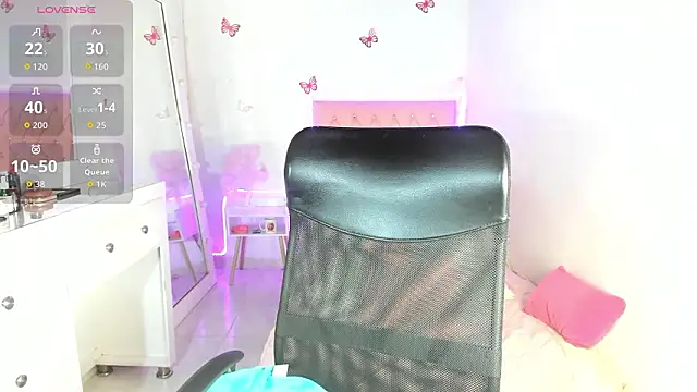 Snapshot of Celeste__sweetx chatting on 01-18-26, 07:28 Celeste sweetx online show from 01-18-26, 07:28