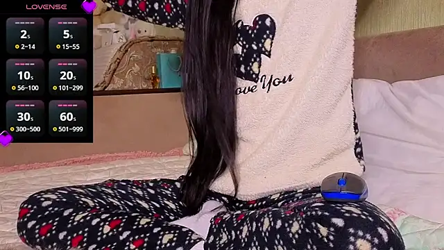 Snapshot of Miss_Flexi_fit chatting on 10-21-25, 07:35 Miss Flexi fit online show from 10-21-25, 07:35