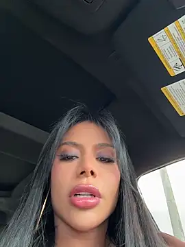 Snapshot of HOT_LADY_777 chatting on 05-10-26, 03:58 HOT LADY 777 online show from 05-10-26, 03:58