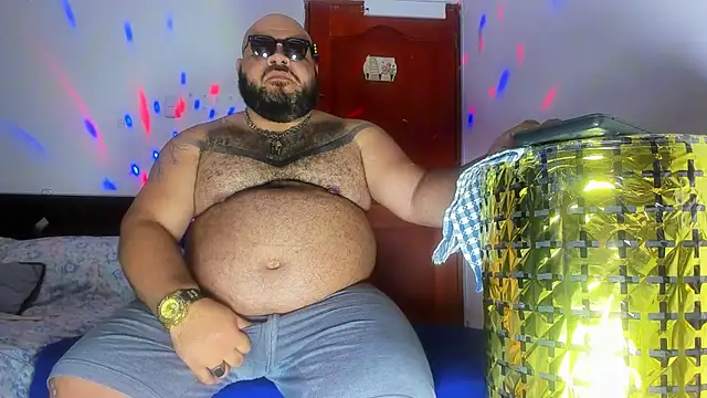 Latino bigcock online show from 03-03-26, 11:56