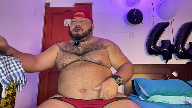 Latino bigcock online show from 01-09-26, 07:43