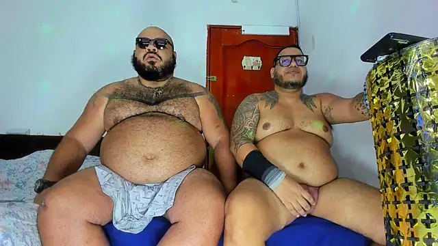 Snapshot of Latino_bigcock chatting on 04-22-26, 03:08 Latino bigcock online show from 04-22-26, 03:08
