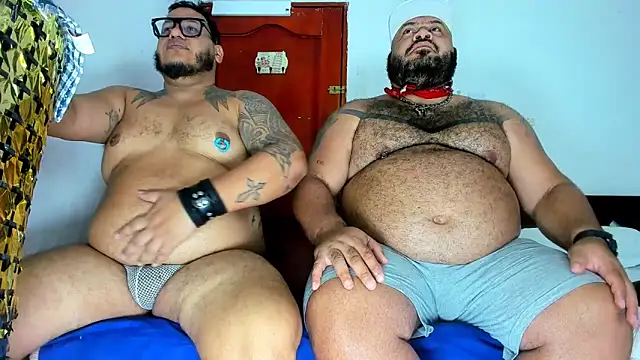 Snapshot of Latino_bigcock chatting on 05-21-26, 05:10 Latino bigcock online show from 05-21-26, 05:10