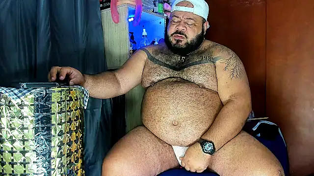 Latino bigcock online show from 07-15-26, 05:31