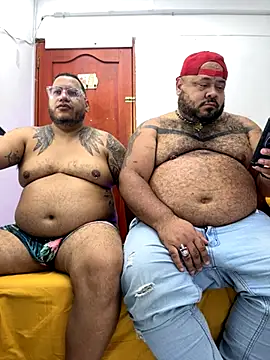 Snapshot of Latino_bigcock chatting on 09-25-25, 01:22 Latino bigcock online show from 09-25-25, 01:22