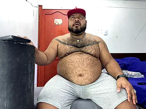 Snapshot of Latino_bigcock chatting on 09-12-25, 11:48 Latino bigcock online show from 09-12-25, 11:48