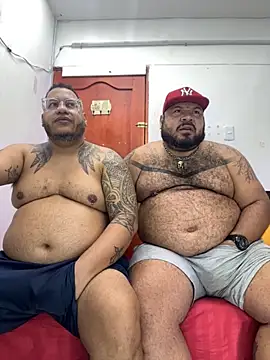 Snapshot of Latino_bigcock chatting on 09-23-25, 04:03 Latino bigcock online show from 09-23-25, 04:03