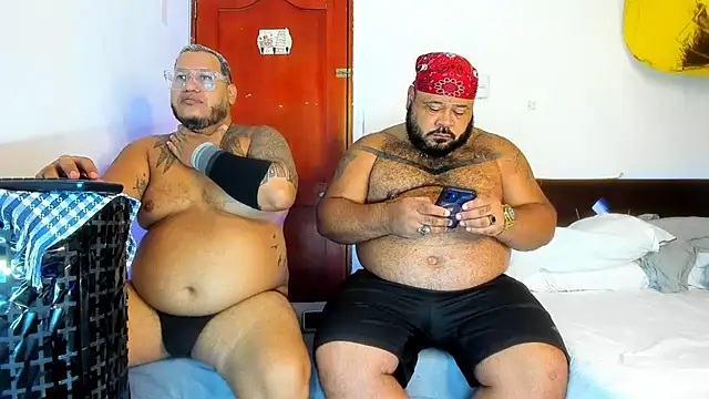 Latino bigcock online show from 11-29-25, 05:40