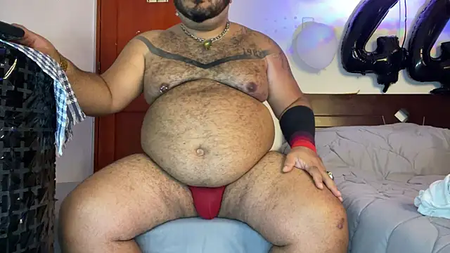 Latino bigcock online show from 12-17-25, 06:02