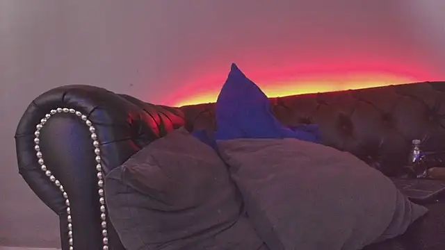 Snapshot of katie_morgan1 chatting on 10-15-25, 08:50 katie morgan1 online show from 10-15-25, 08:50