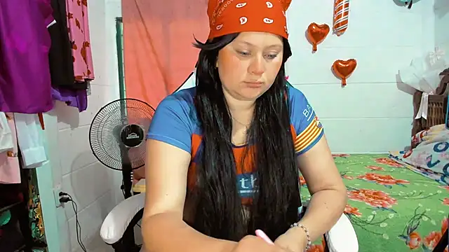 Snapshot of SofiaOlivares chatting on 02-07-25, 09:58 SofiaOlivares online show from 02-07-25, 09:58