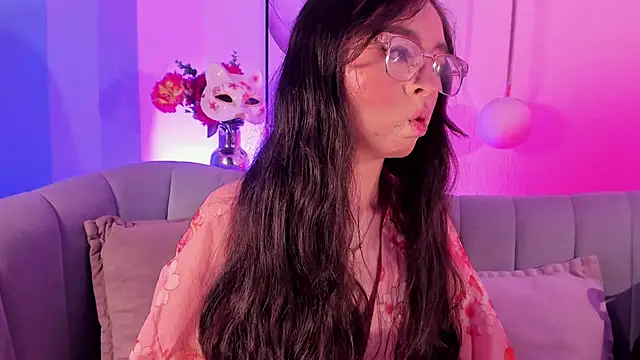 Eva Macalliter online show from 03-25-26, 03:28