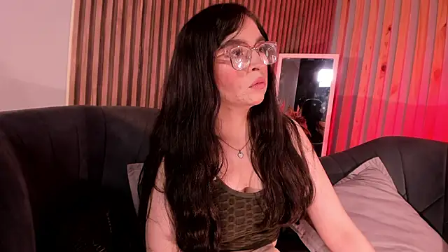 Eva Macalliter online show from 04-01-26, 03:19